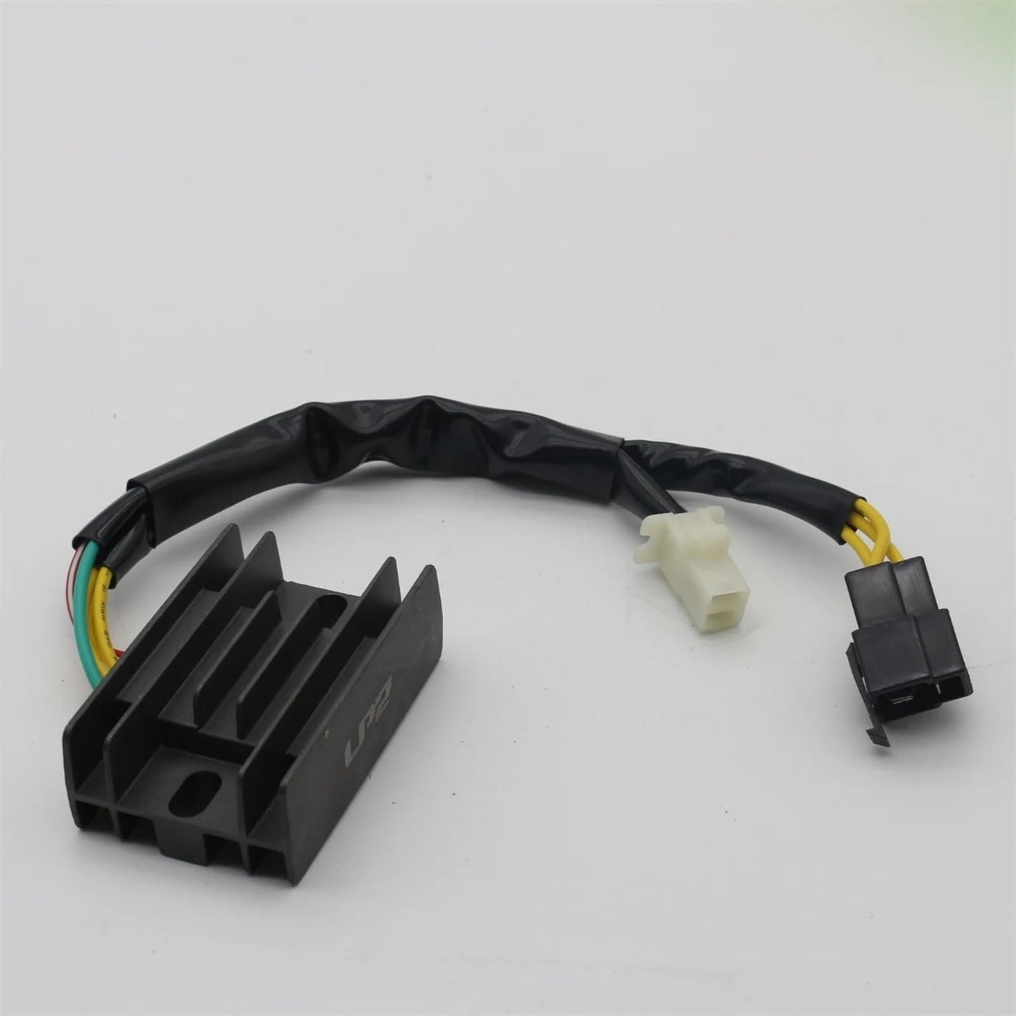 REGULADOR HONDA XR125L XR250L XR400L REFERENCIA 31600-KRH-D01